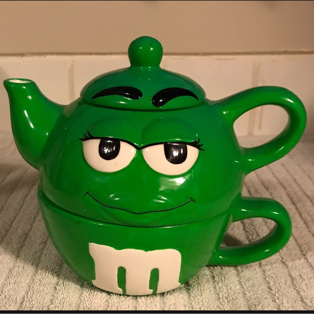 Vintage M&M'S Green Teapot and Cup Set